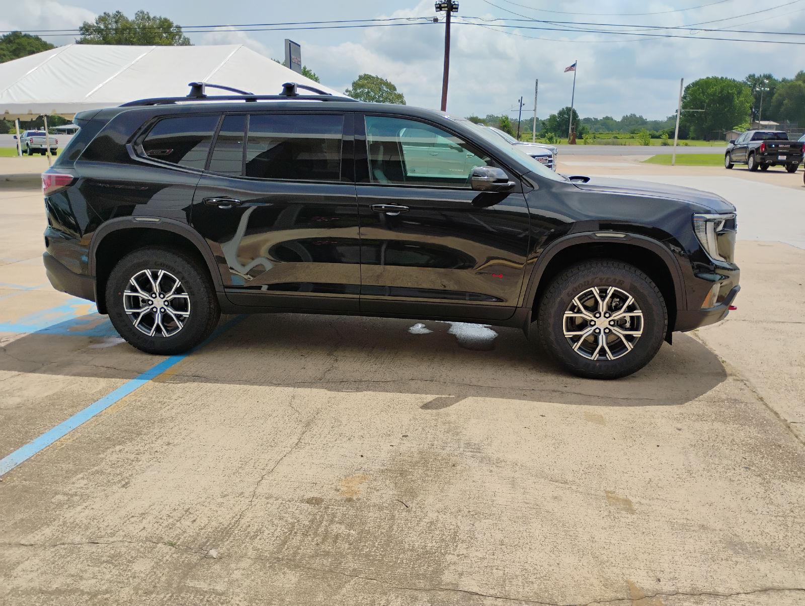 2026 GMC Acadia AT4 - Photo 15