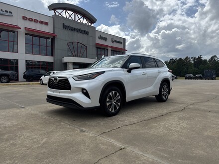 2023 Toyota Highlander XLE SUV