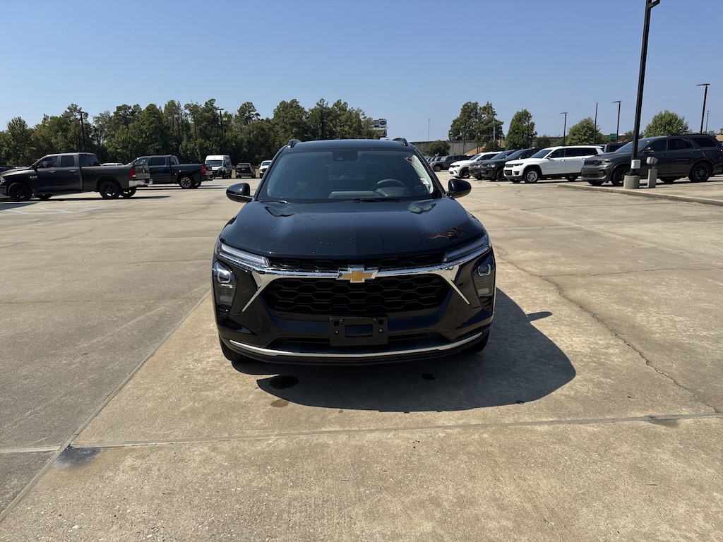 Used 2026 Chevrolet Trax LT SUV