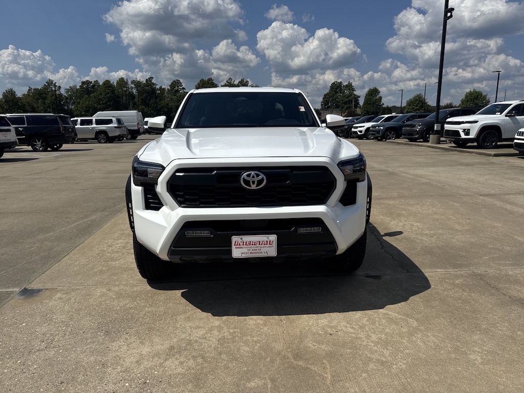Used 2025 Toyota Tacoma SR5 Truck Double Cab