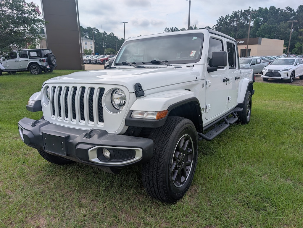 Used 2023 Jeep Gladiator Overland Truck Crew Cab