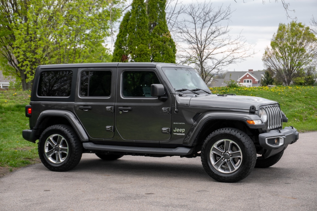 Used 2018 Jeep Wrangler Unlimited Sahara 4x4 SUV