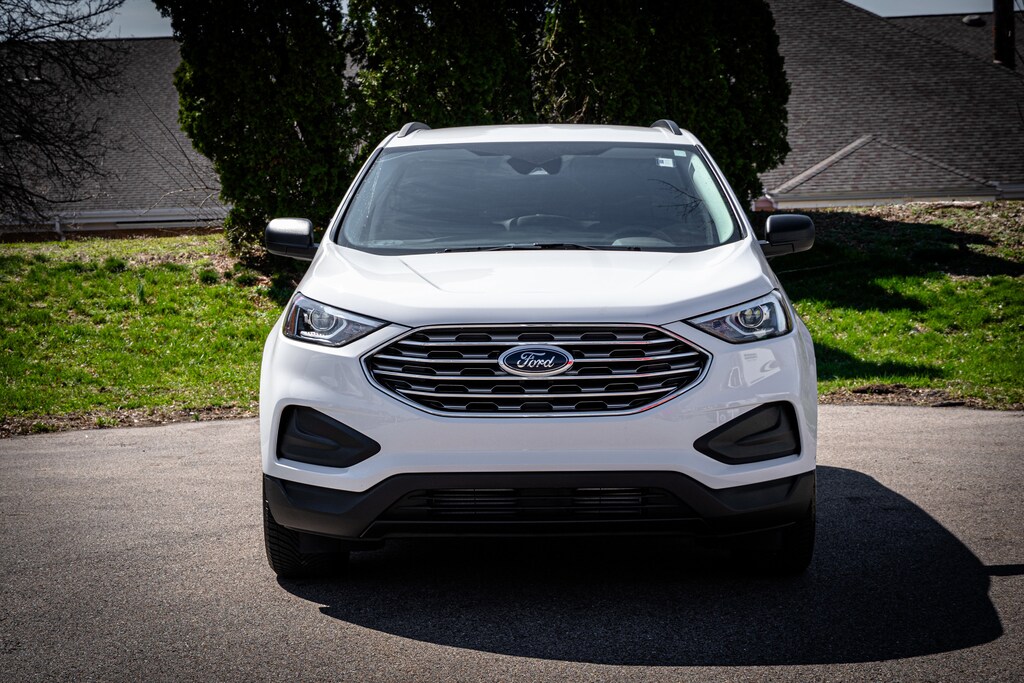 Used 2022 Ford Edge SE SUV