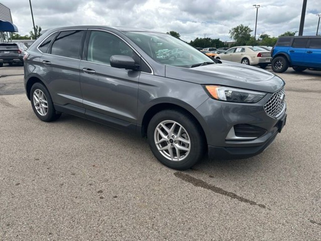 Used 2024 Ford Edge SUV