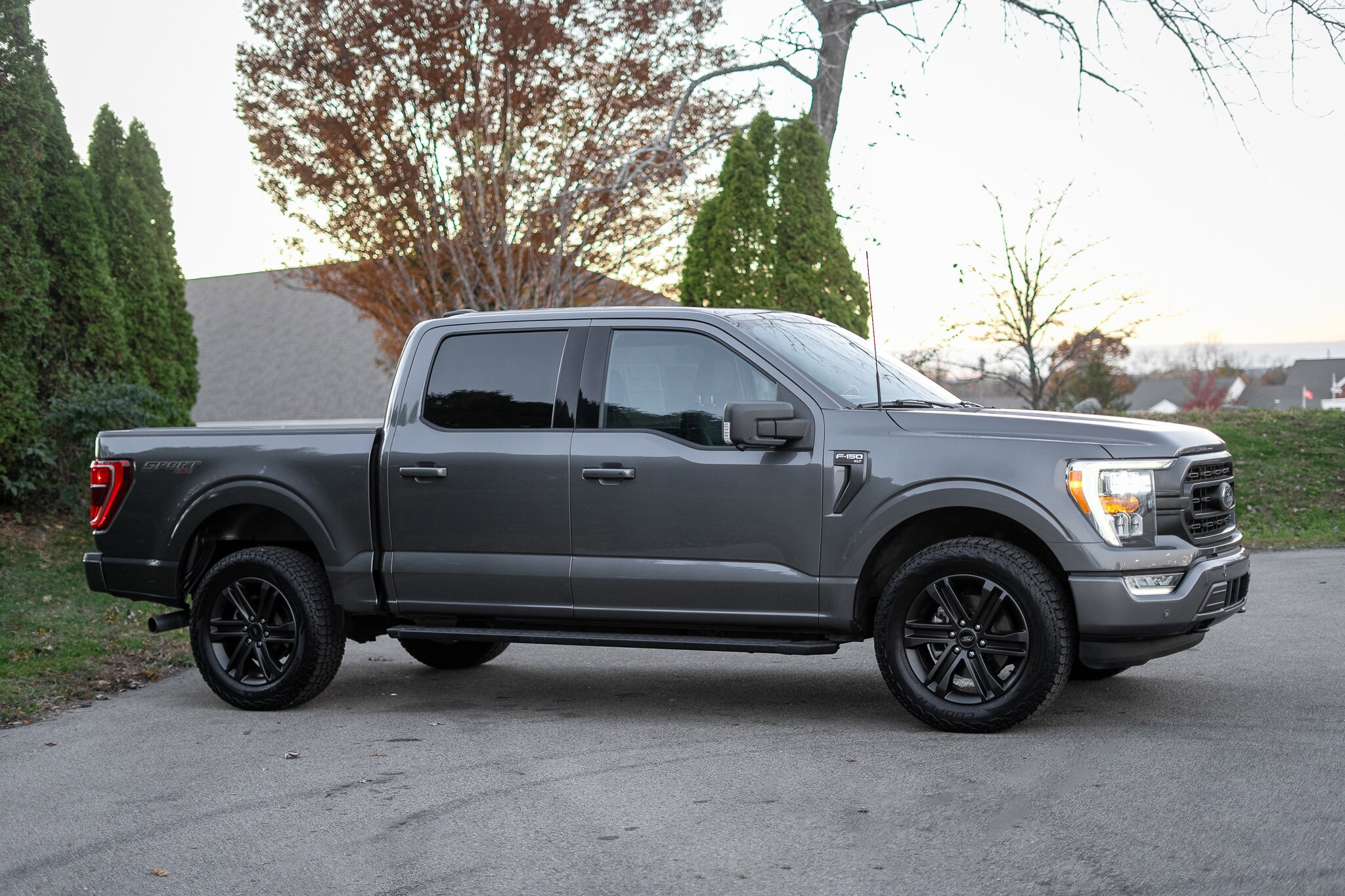 2021 Ford F-150 XLT photo 4