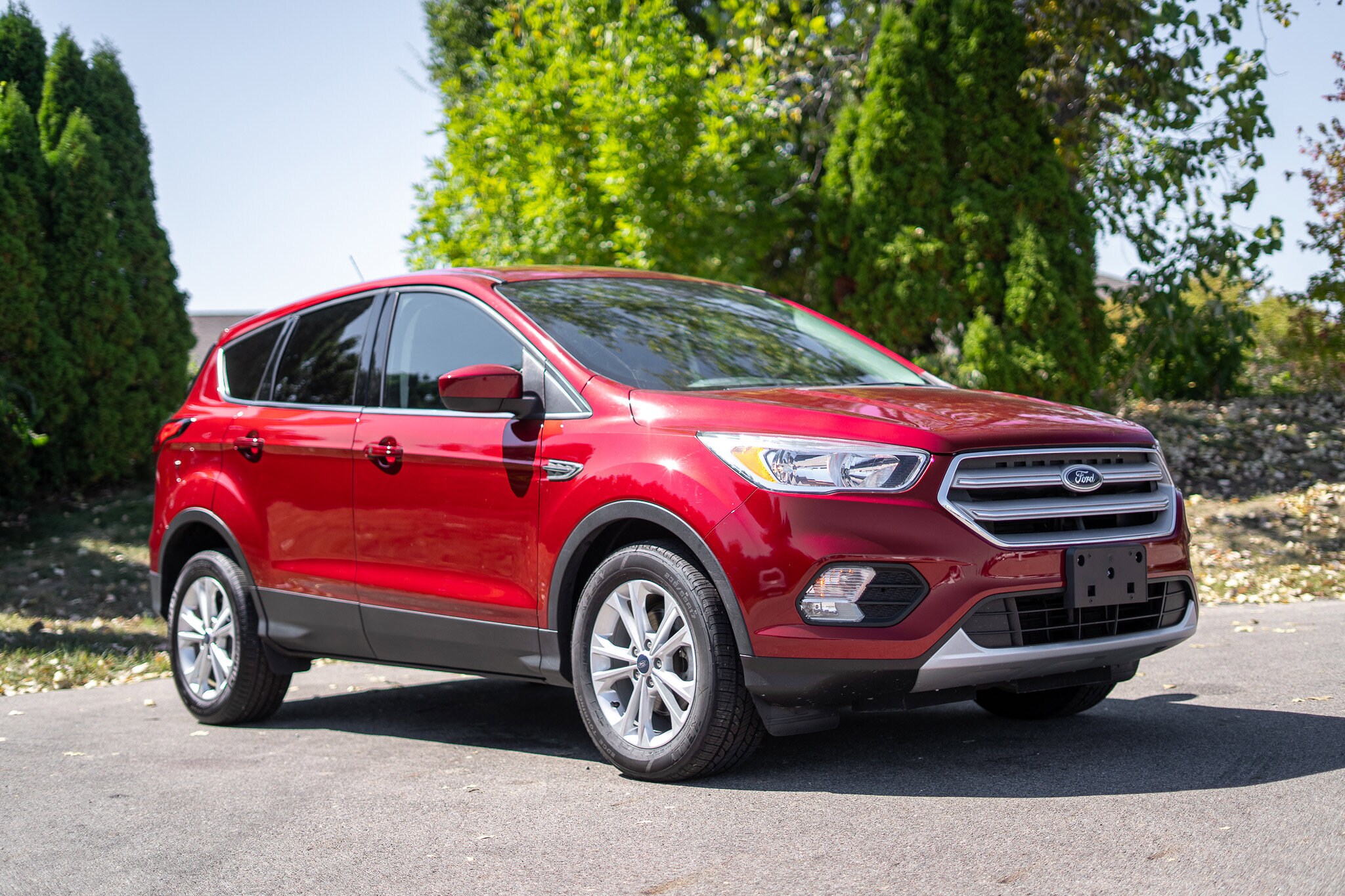 2019 Ford Escape SE photo 2