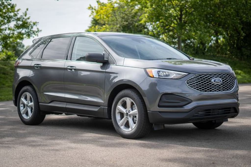 New 2024 Ford Edge SE SUV