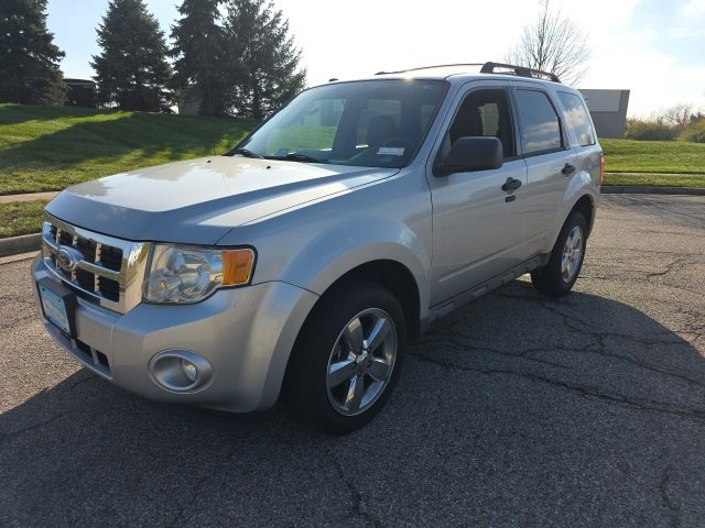 2011 Ford Escape XLT photo 2