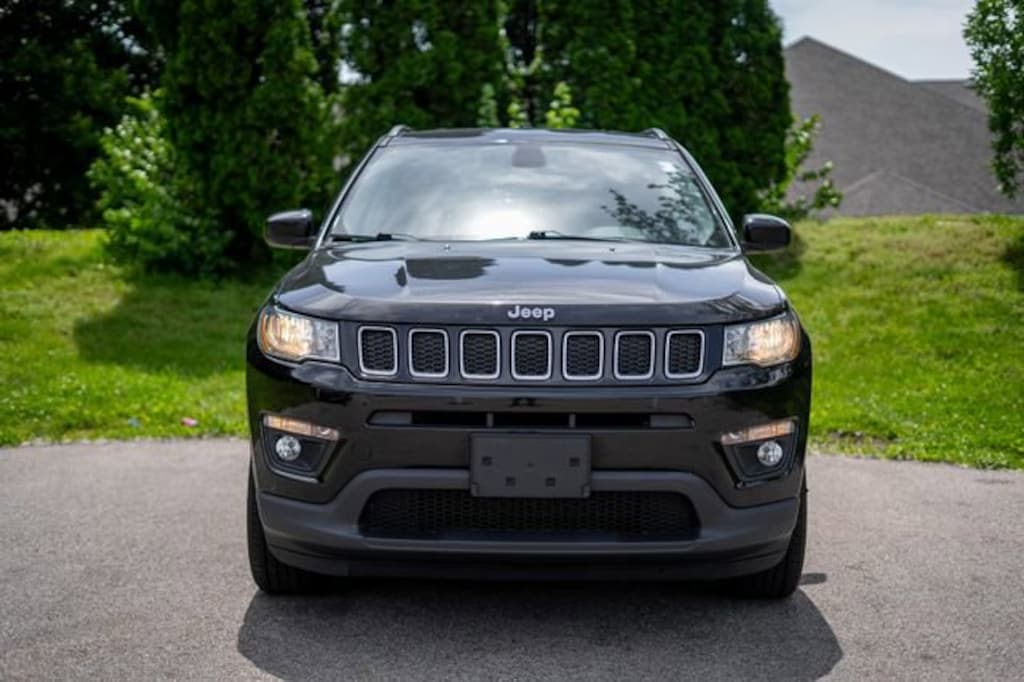 Used 2018 Jeep Compass Latitude 4x4 SUV