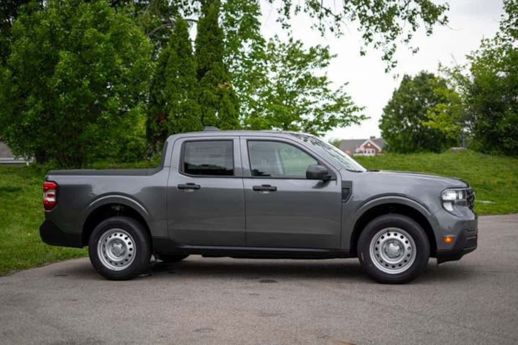 New 2026 Ford Maverick XL Truck SuperCrew