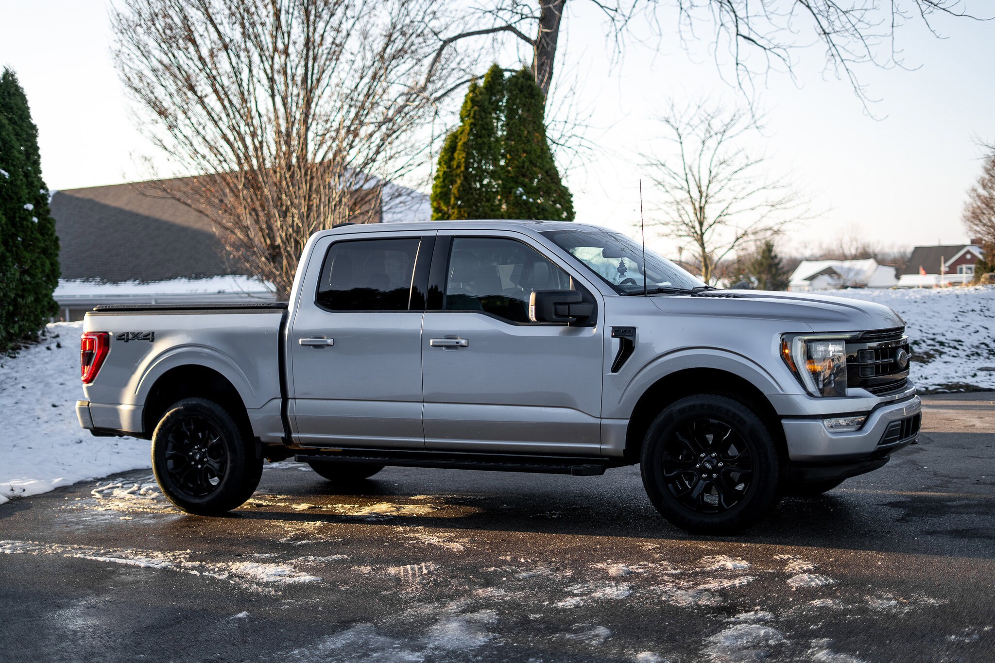 2023 Ford F-150 XLT photo 4