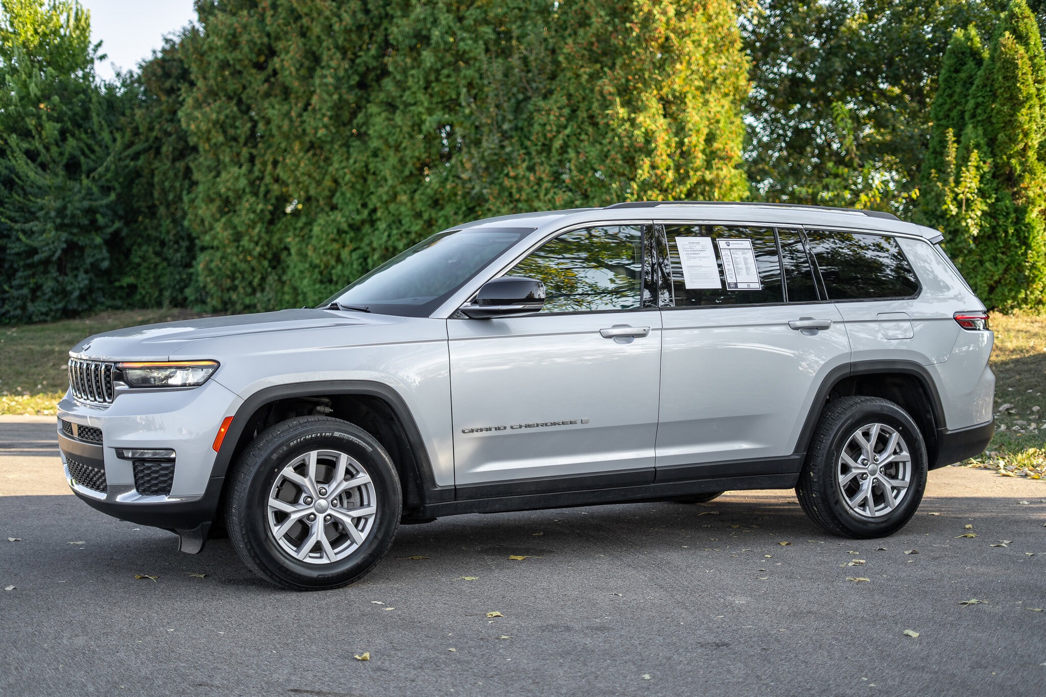 2021 Jeep Grand Cherokee Limited photo 4