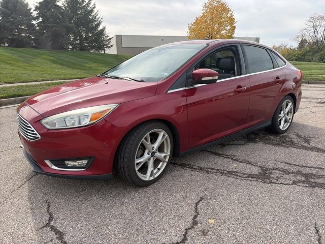 2015 Ford Focus Titanium Sedan photo 4
