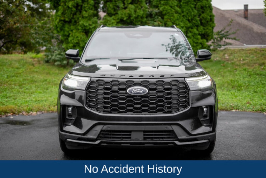 Used 2025 Ford Explorer ST-Line SUV