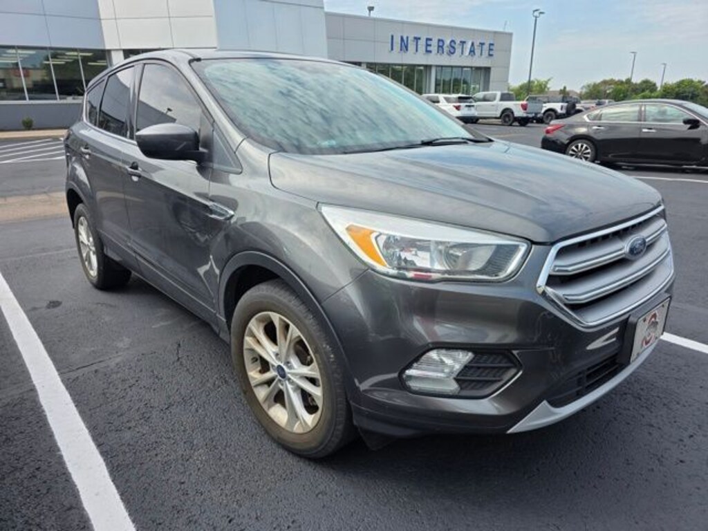 Used 2017 Ford Escape SE SUV