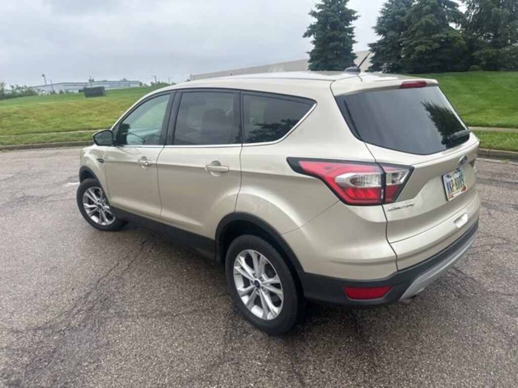 Used 2017 Ford Escape SE SUV