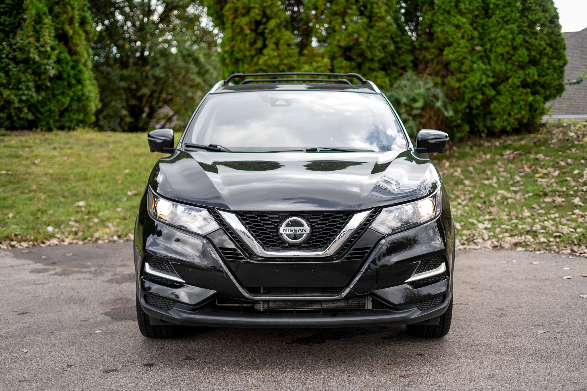 2021 Nissan Rogue Sport SL photo 2