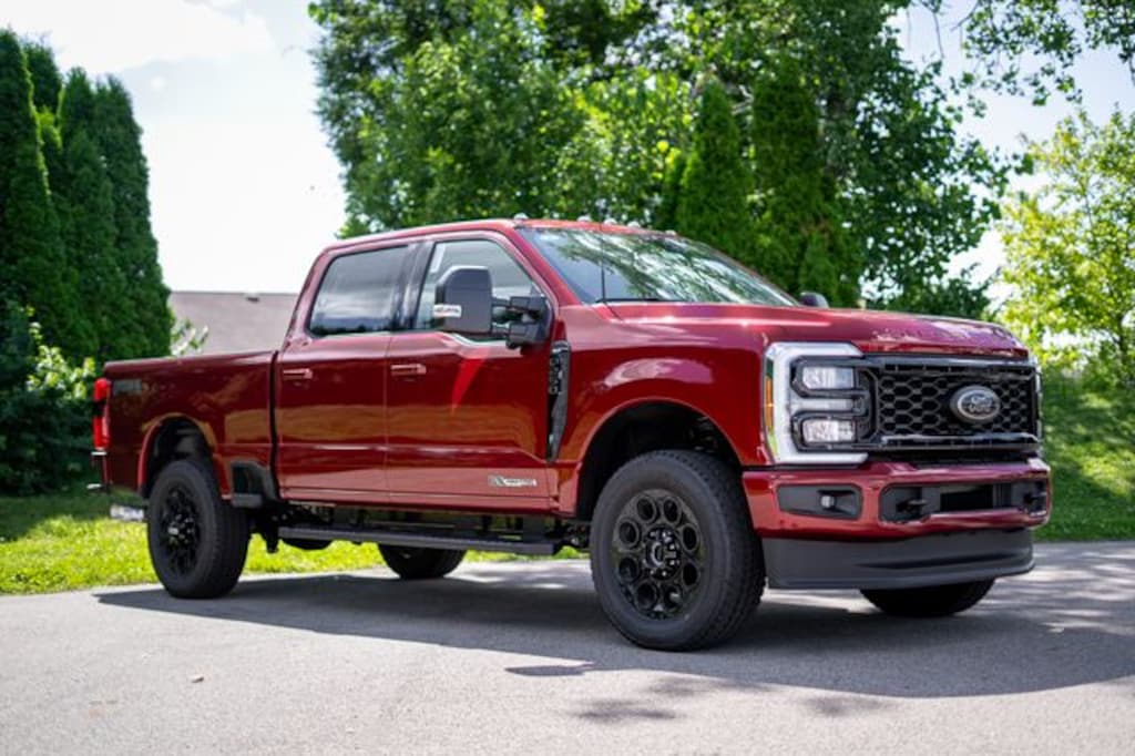 New 2026 Ford F-250SD XLT Truck Crew Cab