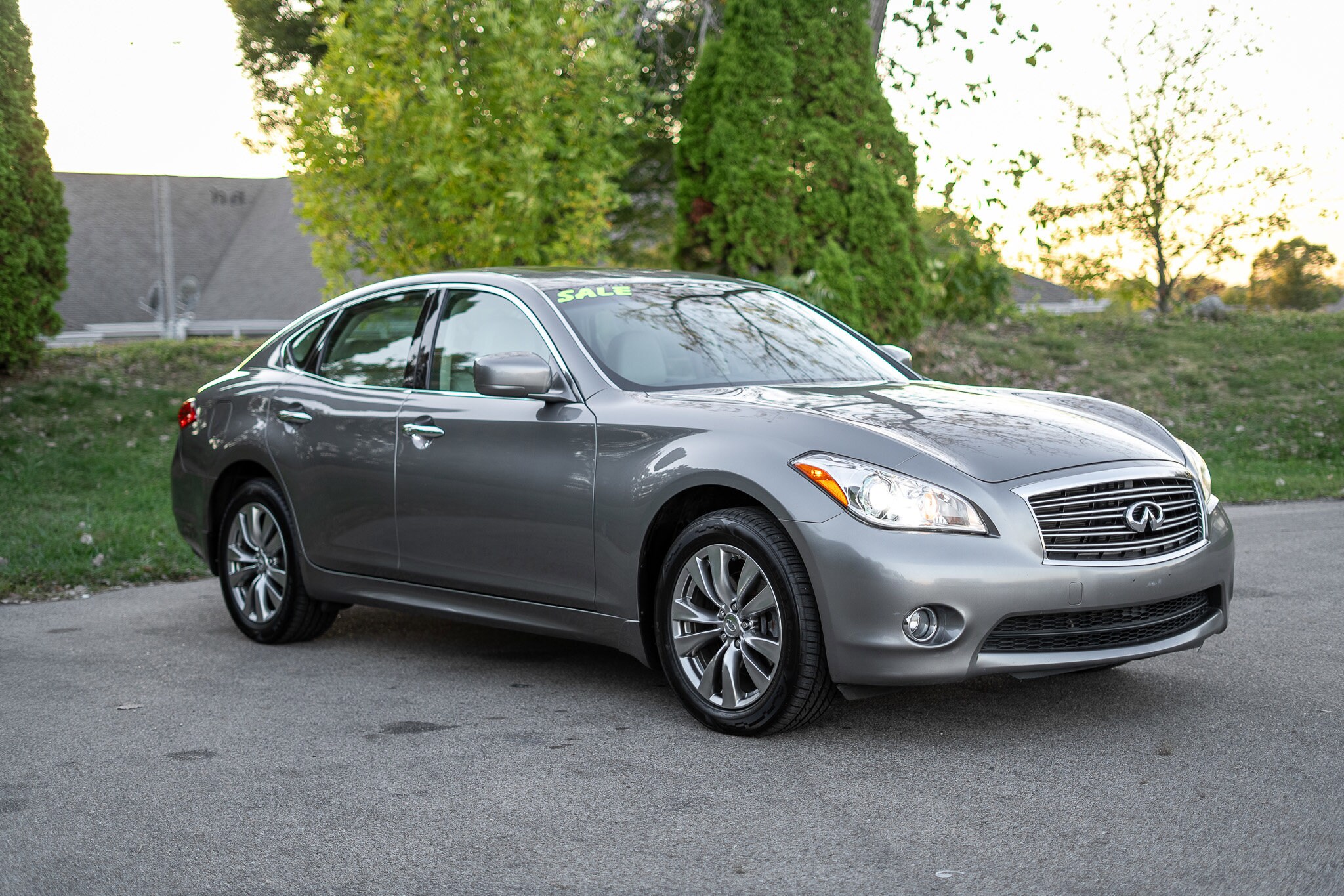 2011 Infiniti M37 Base photo 3