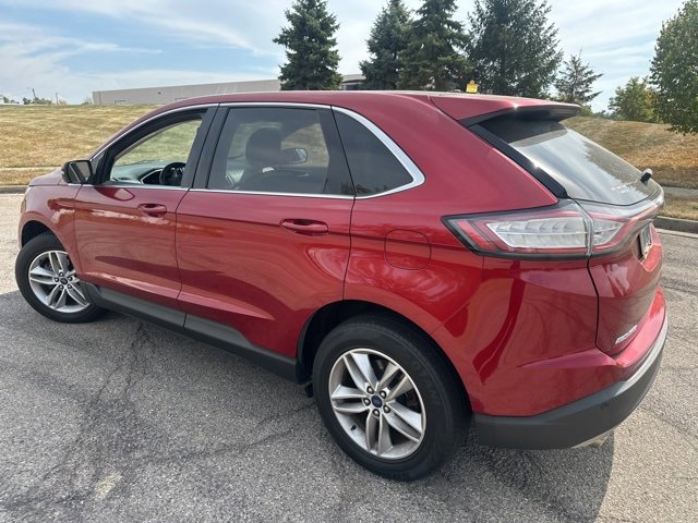 2017 Ford Edge SEL photo 2