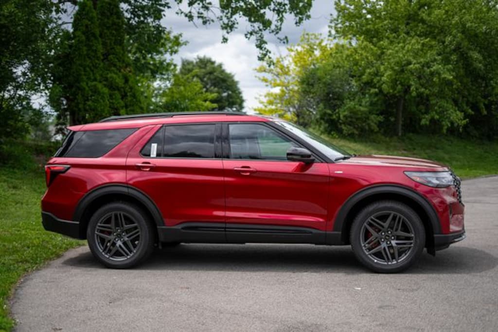 New 2026 Ford Explorer ST-Line SUV