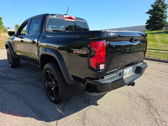 2023 Chevrolet Colorado Trail Boss photo 2