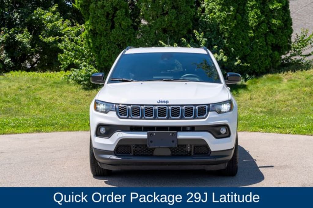 Used 2024 Jeep Compass Latitude SUV
