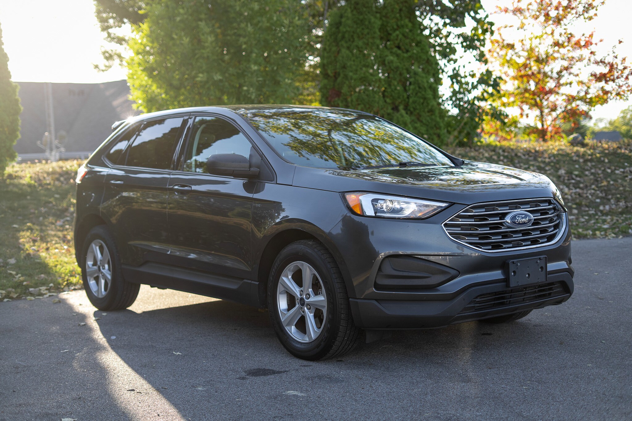 2019 Ford Edge SE photo 2