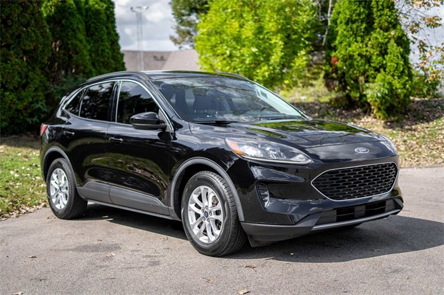 2021 Ford Escape SE photo 2