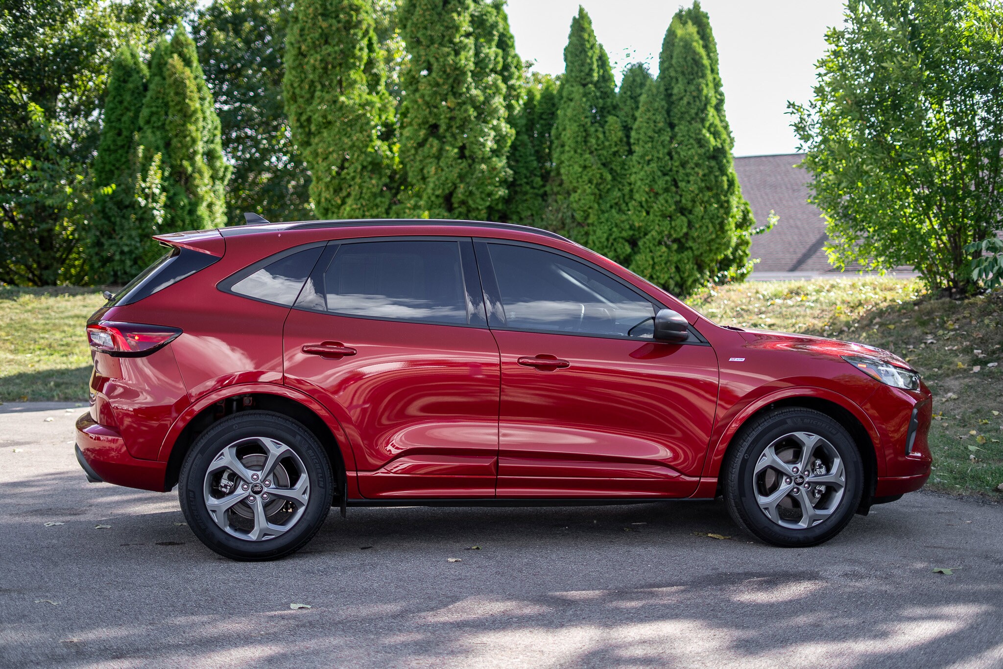 2024 Ford Escape ST-Line photo 4