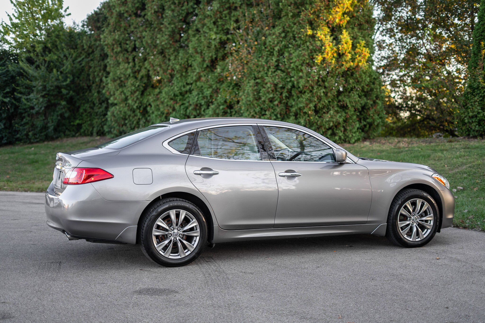 2011 Infiniti M37 Base photo 4