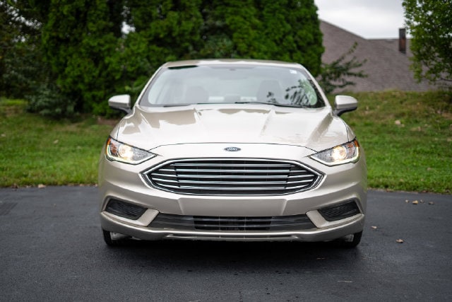 Used 2017 Ford Fusion Hybrid SE with VIN 3FA6P0LU0HR310686 for sale in Miamisburg, OH