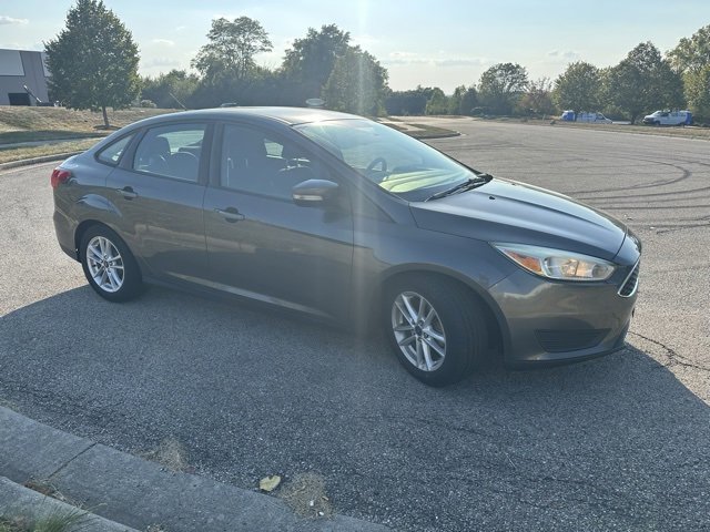 2016 Ford Focus SE photo 4