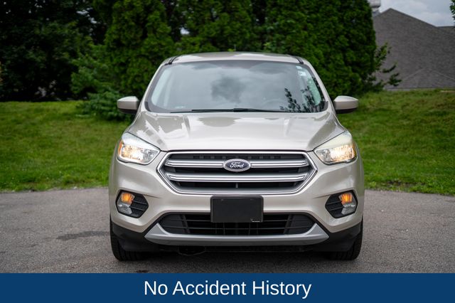 Used 2017 Ford Escape SE with VIN 1FMCU9GD3HUE45413 for sale in Miamisburg, OH