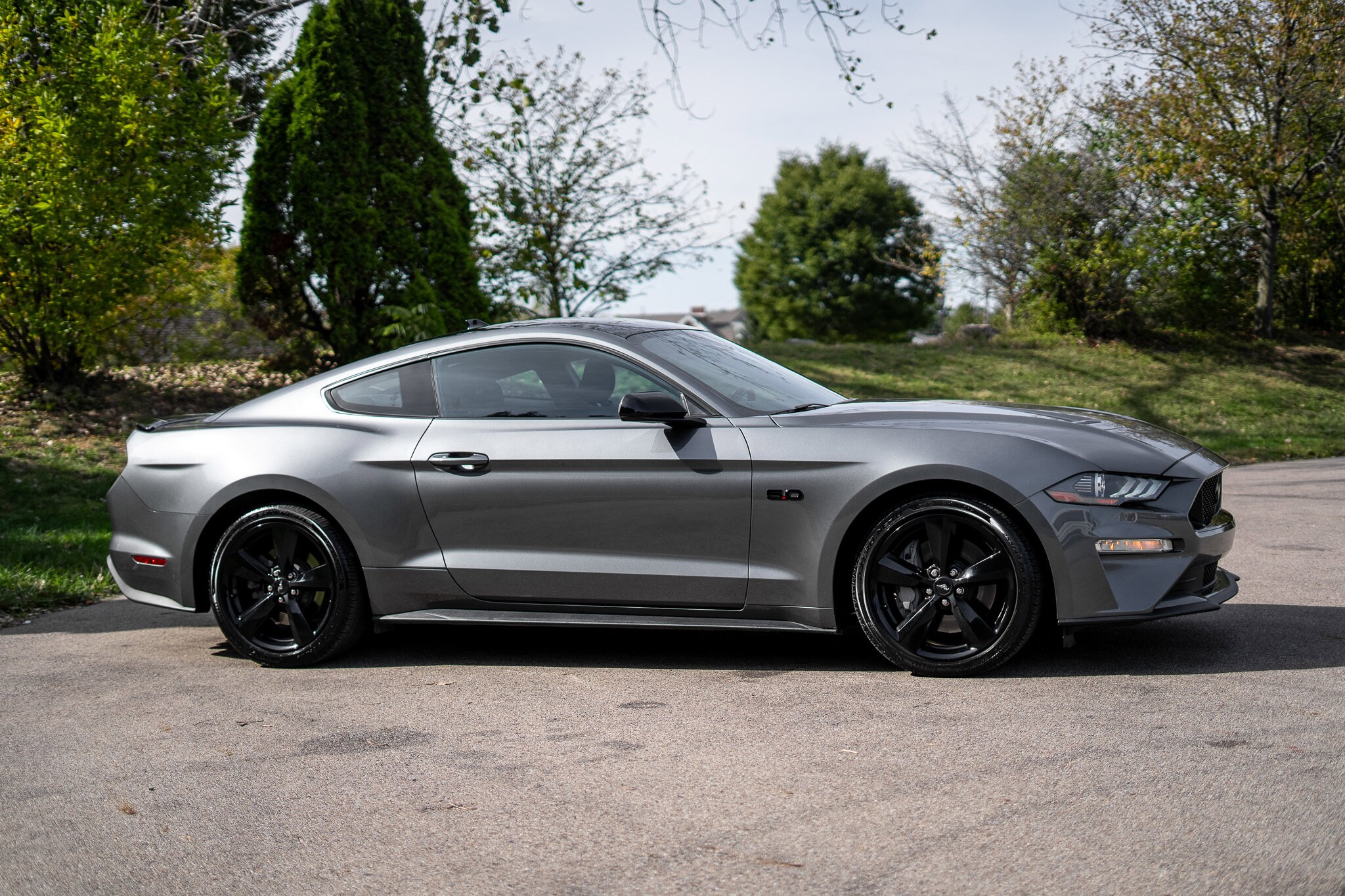 2022 Ford Mustang GT photo 3