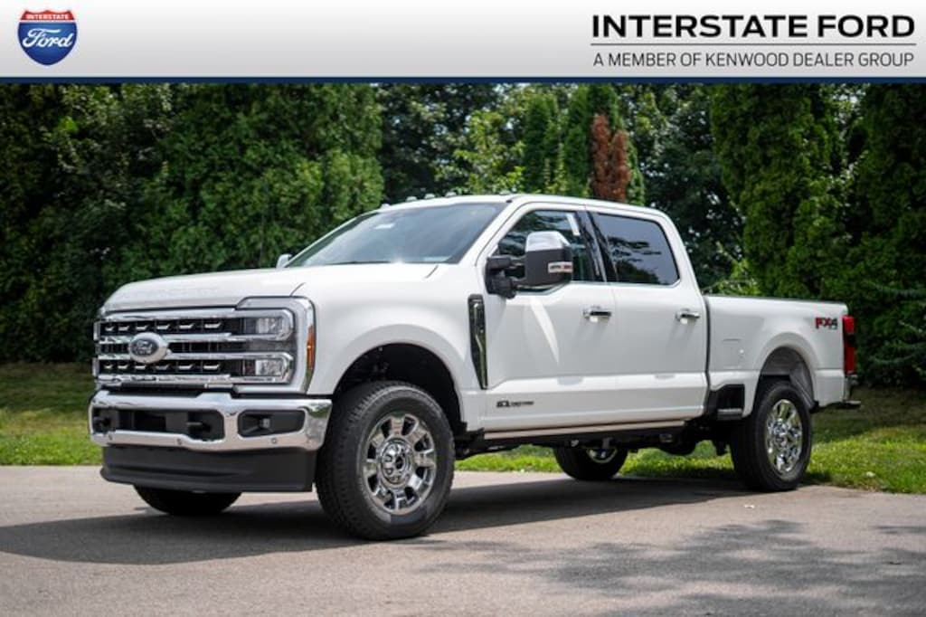 New 2026 Ford F-250SD Lariat Truck Crew Cab