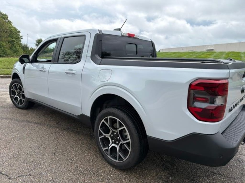 Used 2025 Ford Maverick Lariat Truck SuperCrew
