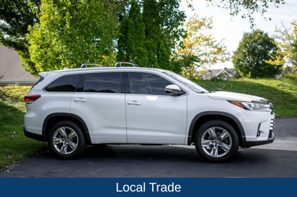 Used 2019 Toyota Highlander Limited V6 SUV