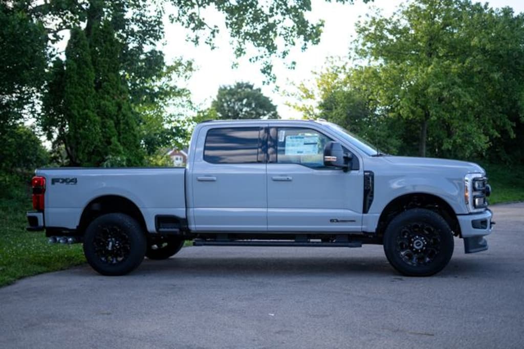 New 2026 Ford F-250SD XLT Truck Crew Cab