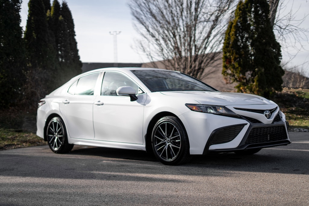 Used 2024 Toyota Camry SE Sedan