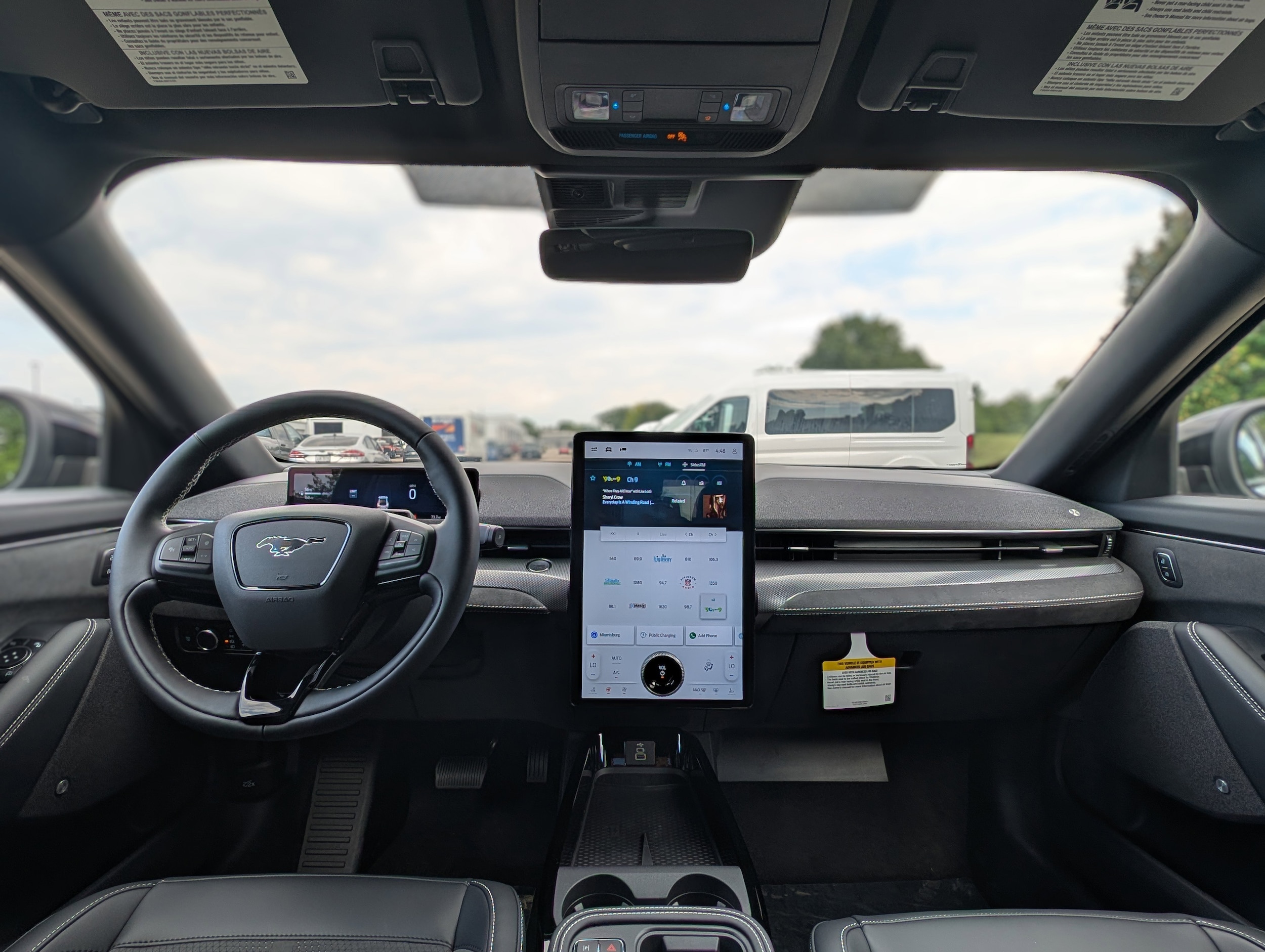 2025 Ford Mustang Mach-E GT - Photo 10