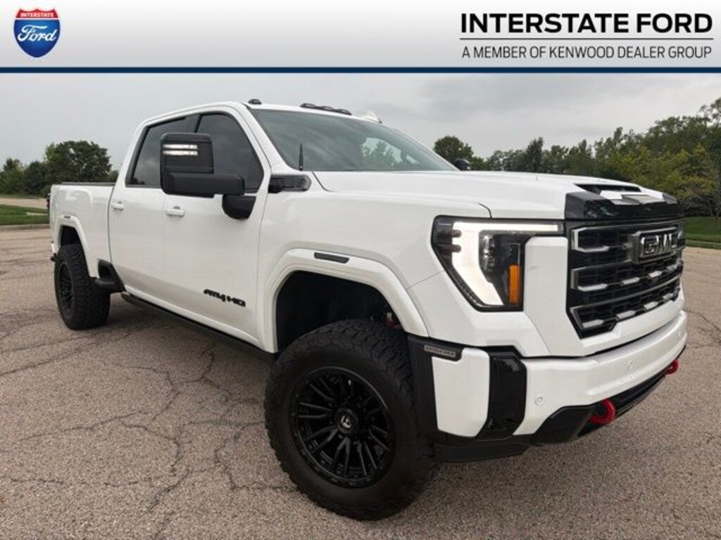 Used 2025 GMC Sierra 2500 HD AT4 Truck Crew Cab