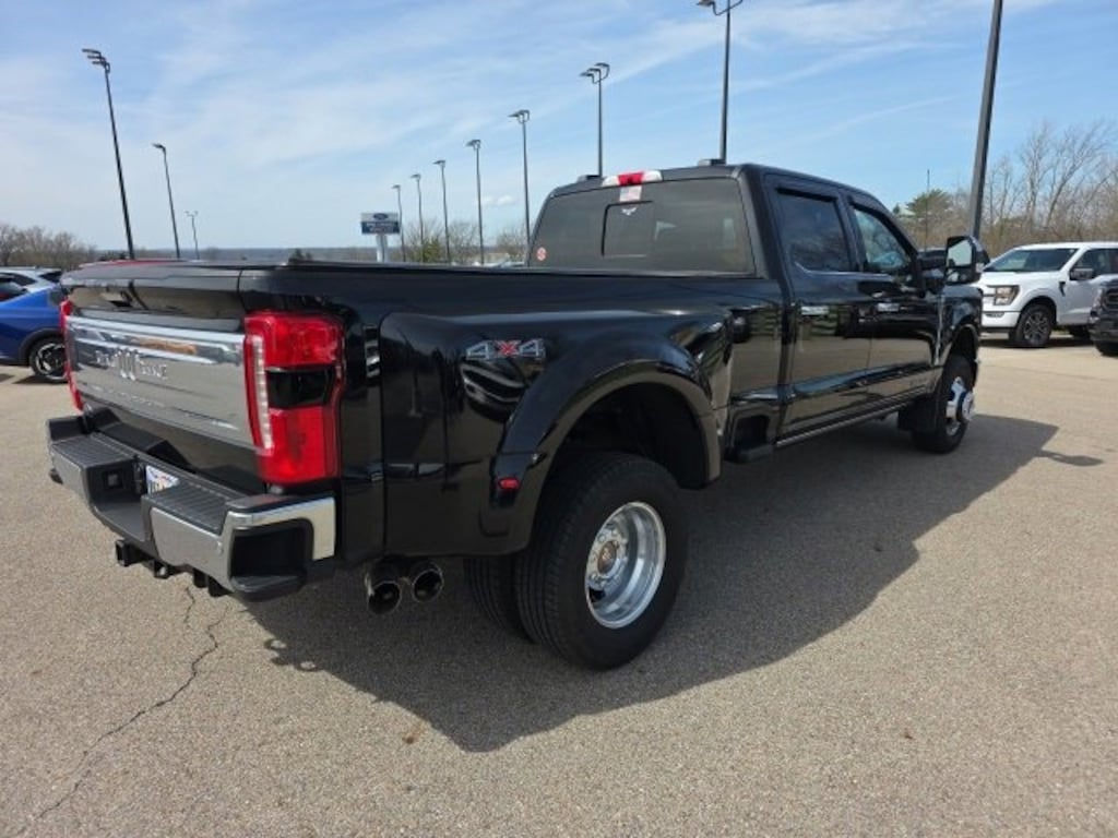 Used 2023 Ford F-350 Truck Crew Cab