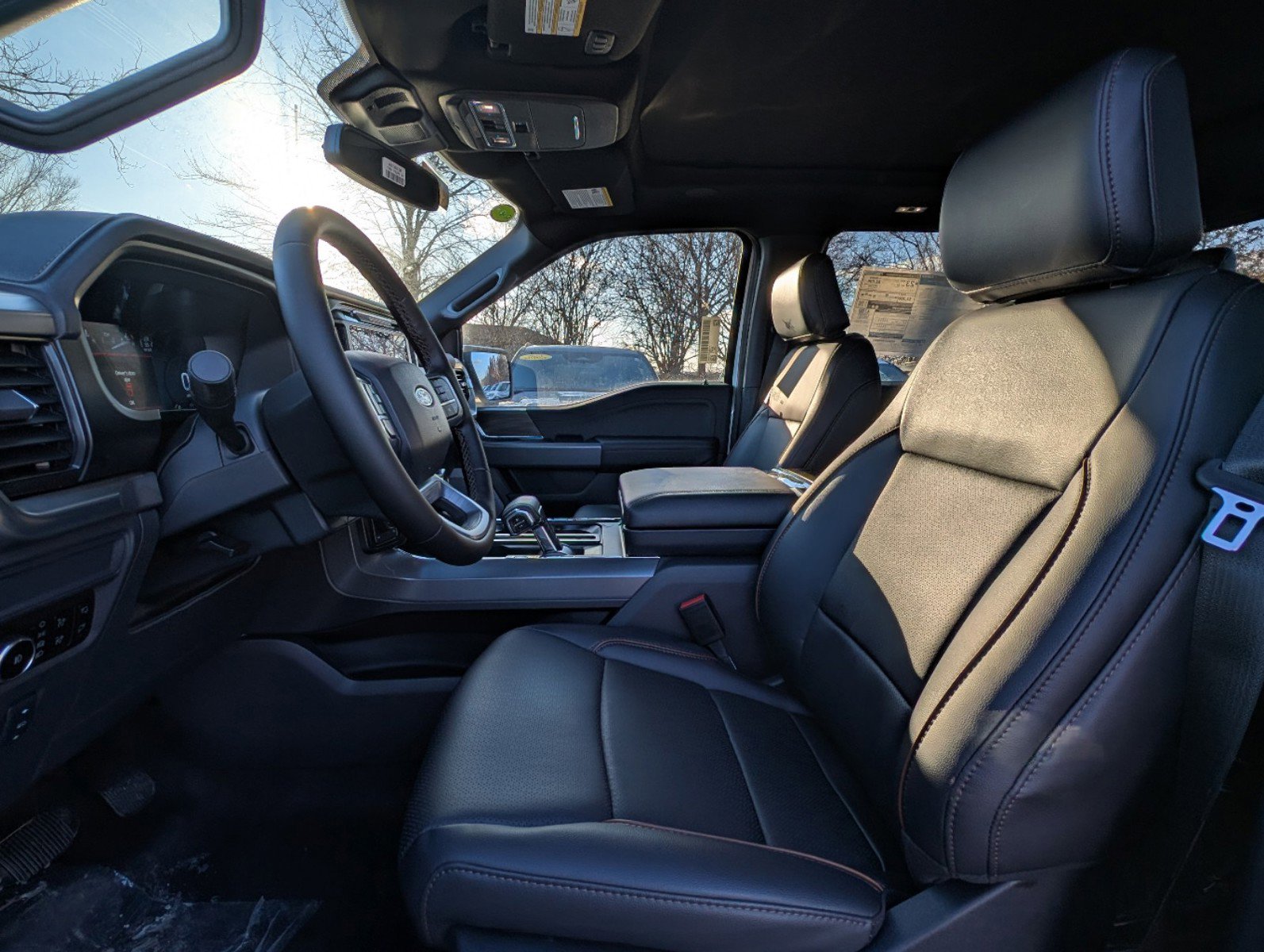 2025 Ford F-150 Lariat - Photo 36