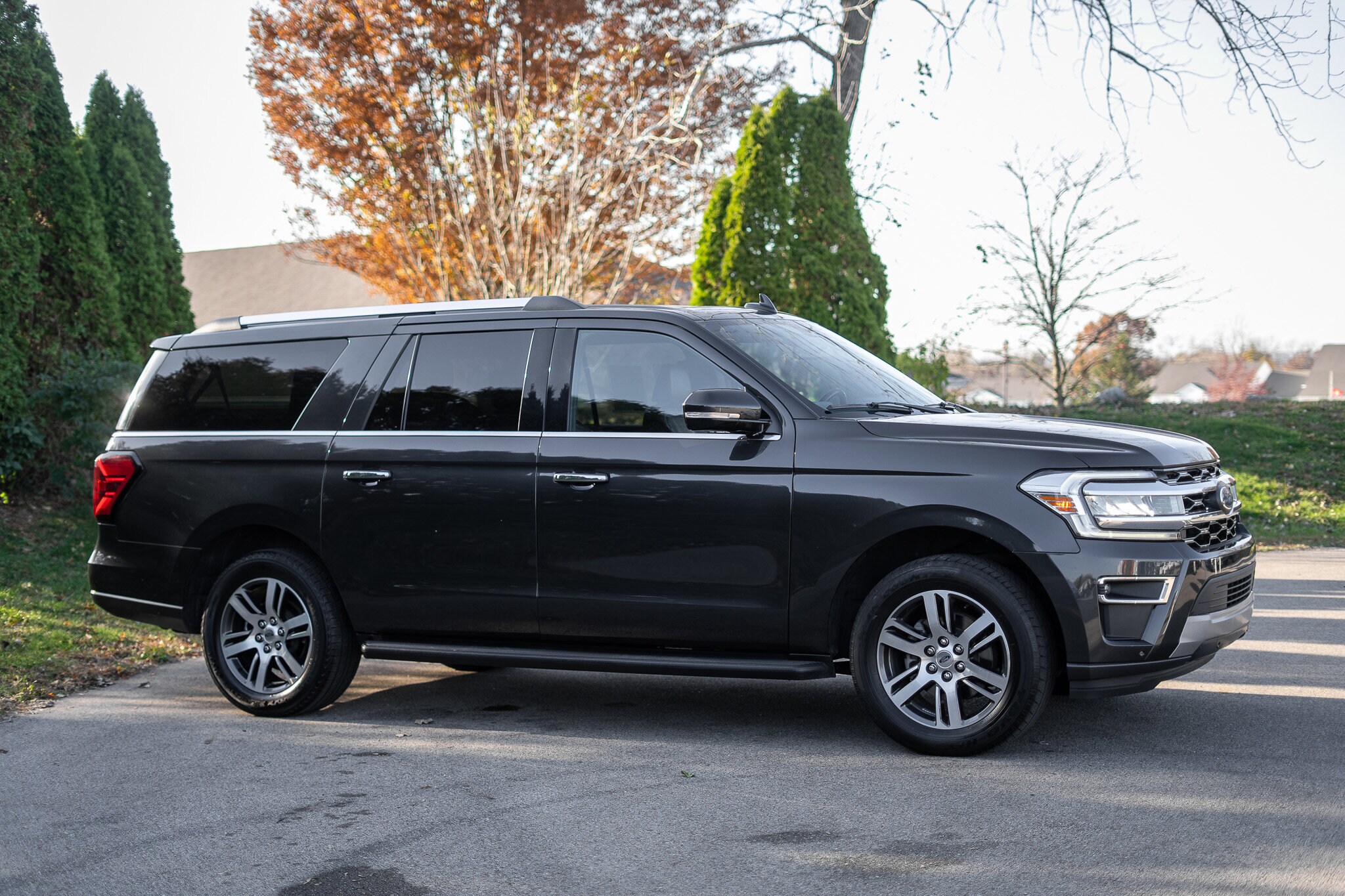 2024 Ford Expedition MAX Limited photo 4