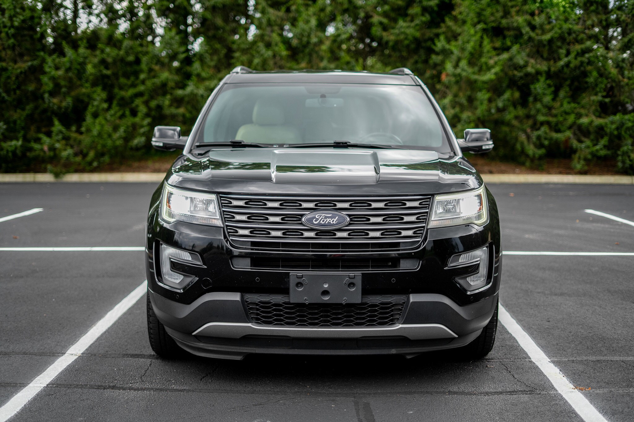 2017 Ford Explorer XLT photo 2