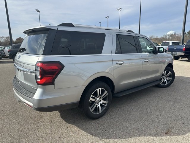 2024 Ford Expedition MAX Limited photo 3