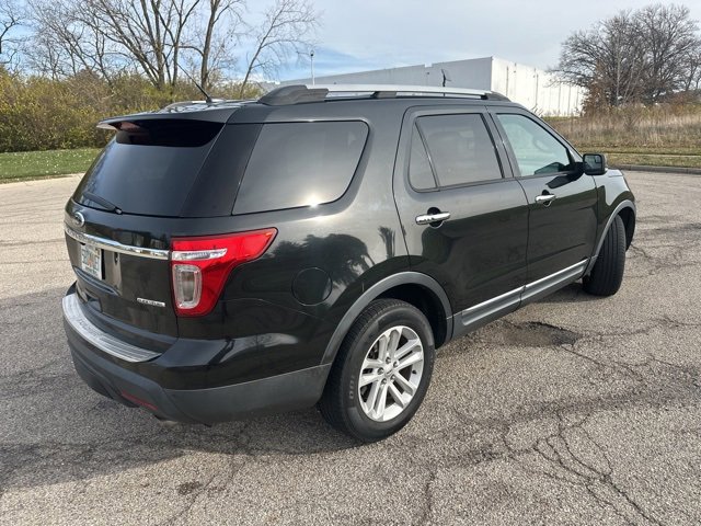 2014 Ford Explorer XLT photo 2