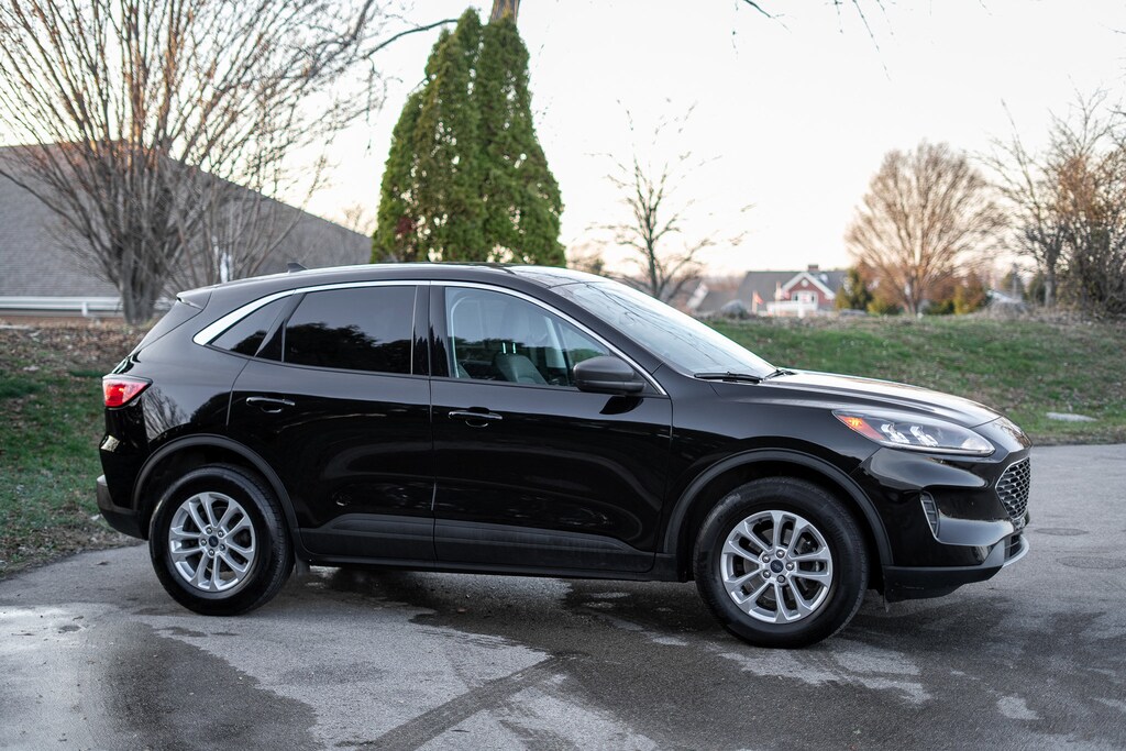 Used 2022 Ford Escape SE SUV