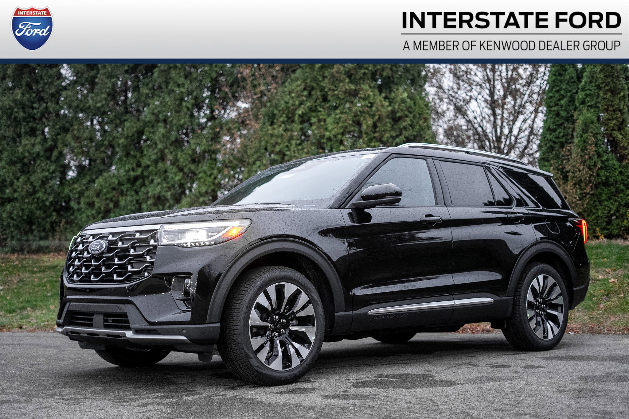 2026 Ford Explorer Platinum 4WD's photo